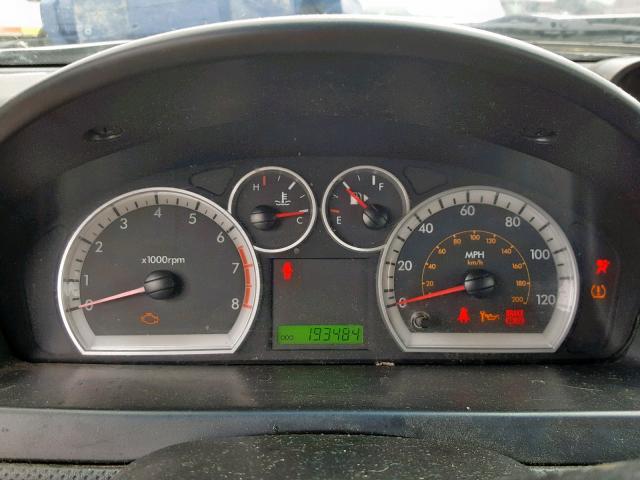 KL1TD5DE5BB186377 - 2011 CHEVROLET AVEO LS SILVER photo 8