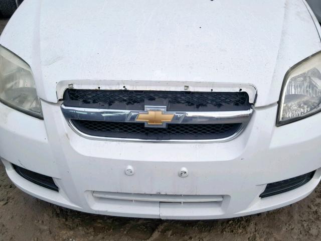KL1TD5DE9AB073093 - 2010 CHEVROLET AVEO LS WHITE photo 9
