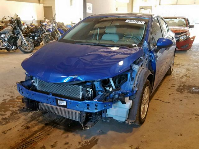 1G1BE5SM4H7217487 - 2017 CHEVROLET CRUZE LT BLUE photo 2