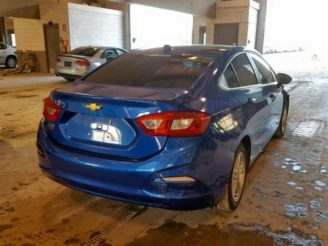 1G1BE5SM4H7217487 - 2017 CHEVROLET CRUZE LT BLUE photo 4