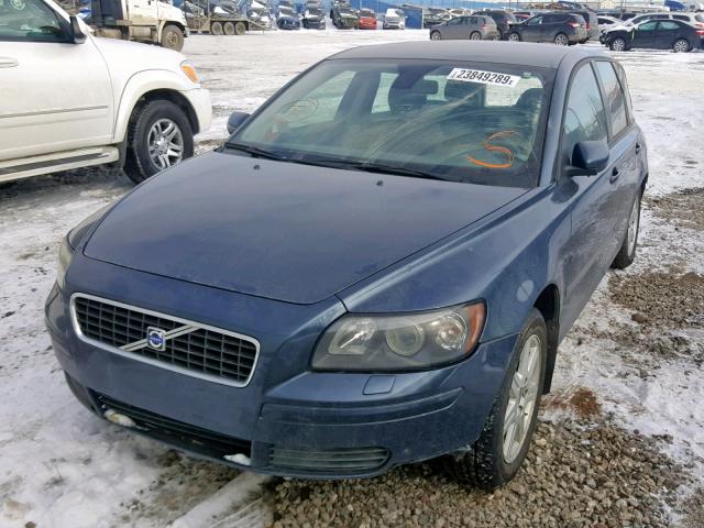 YV1MW382852044650 - 2005 VOLVO V50 2.4I BLUE photo 2