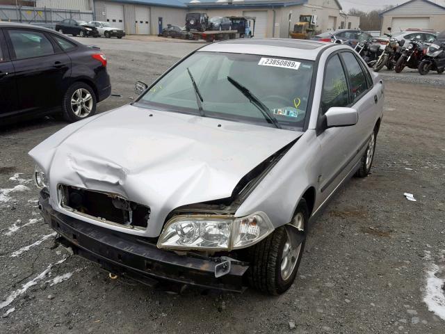 YV1VS295X2F817318 - 2002 VOLVO S40 1.9T SILVER photo 2