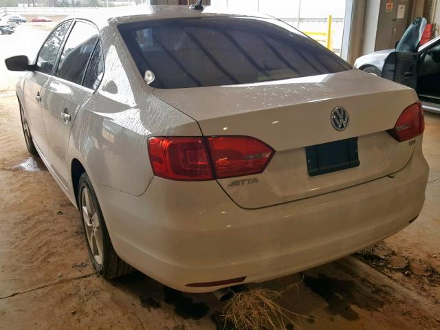 3VWLL7AJ4DM243265 - 2013 VOLKSWAGEN JETTA TDI WHITE photo 3