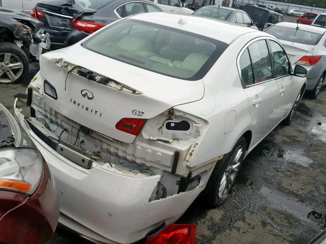 JN1CV6AP3BM302510 - 2011 INFINITI G37 BASE WHITE photo 4