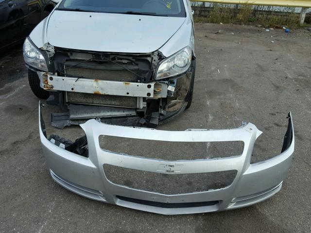 1G1ZC5E13BF121028 - 2011 CHEVROLET MALIBU 1LT SILVER photo 9