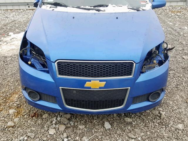 KL1TD66E49B666293 - 2009 CHEVROLET AVEO LS BLUE photo 9