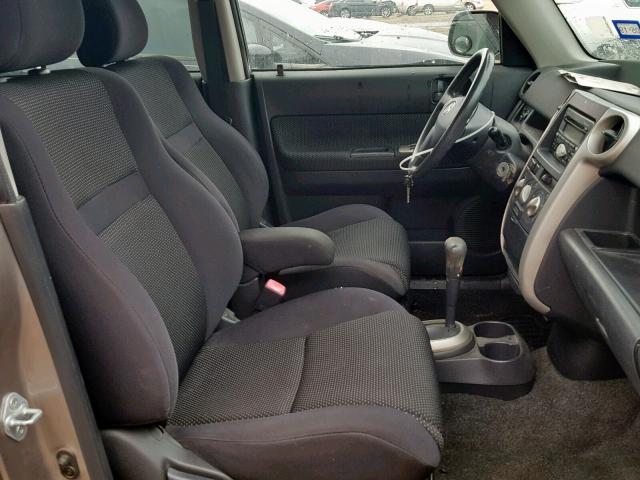 JTLKT324954030040 - 2005 TOYOTA SCION XB Қоңыр фото 5