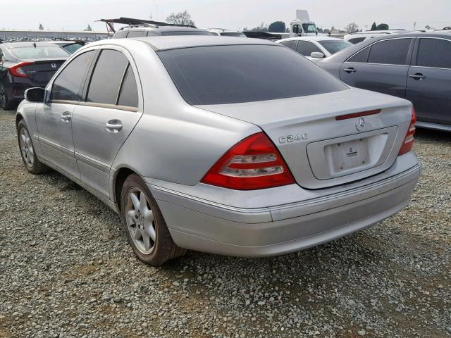 WDBRF61J14E018126 - 2004 MERCEDES-BENZ C 240 银色 照片 3