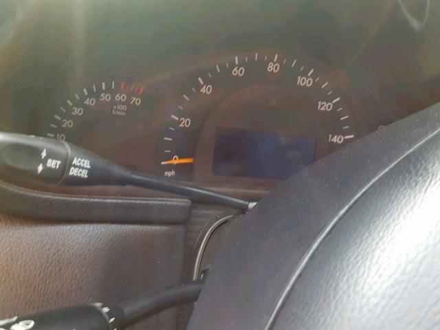 WDBRF61J14E018126 - 2004 MERCEDES-BENZ C 240 银色 照片 8