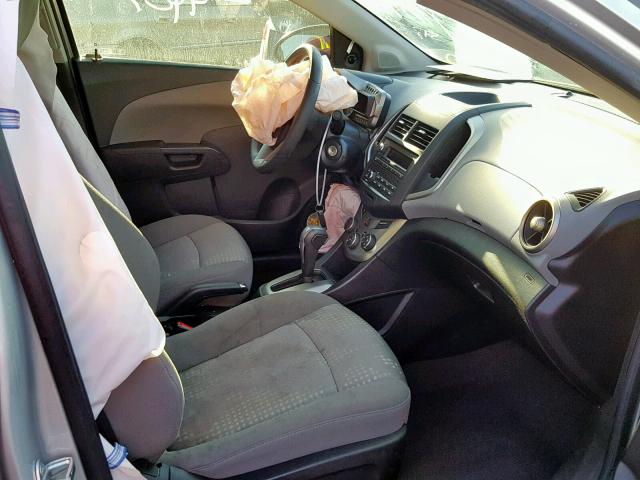 1G1JA5SH1G4150339 - 2016 CHEVROLET SONIC LS 银色 照片 5