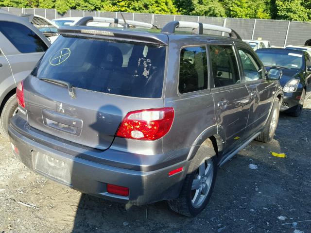 JA4LX41F25U029464 - 2005 MITSUBISHI OUTLANDER GRAY photo 4