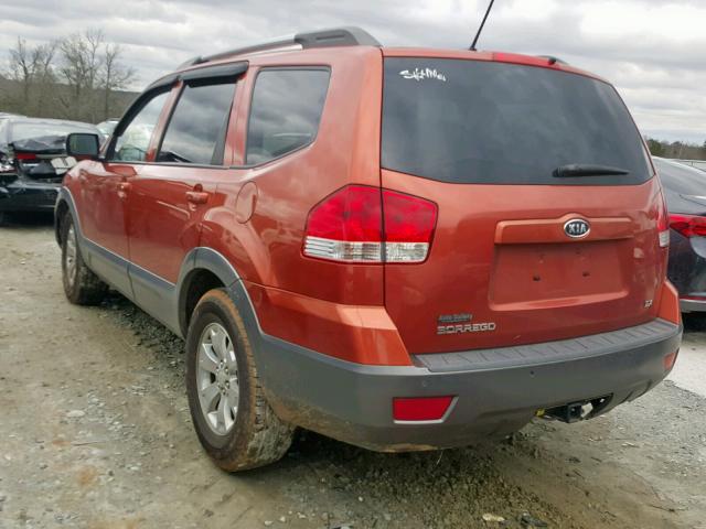 KNDJJ741685008812 - 2009 KIA BORREGO LX ORANGE photo 3