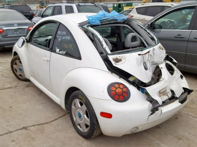 3VWDD21C31M440199 - 2001 VOLKSWAGEN NEW BEETLE Weiß Foto 3