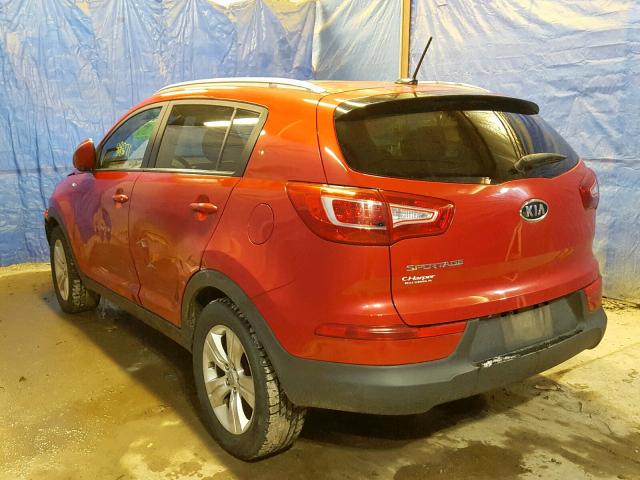 KNDPBCA20B7032385 - 2011 KIA SPORTAGE L RED photo 3