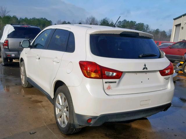 4A4AR3AUXEE013130 - 2014 MITSUBISHI OUTLANDER WHITE photo 3