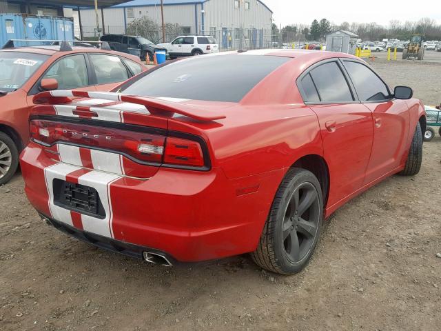 2C3CDXHGXDH643747 - 2013 DODGE CHARGER SX RED photo 4