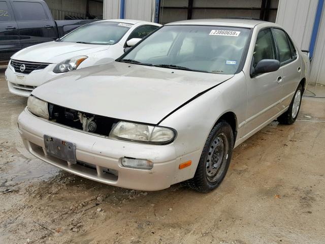 1N4BU31D9RC176045 - 1994 NISSAN ALTIMA XE GOLD photo 2