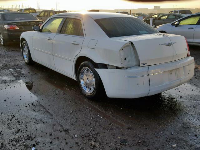 2C3KA53G66H488164 - 2006 CHRYSLER 300 TOURIN WHITE photo 3