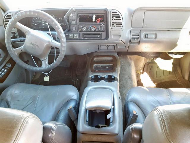 1GKEK13R1YR151019 - 2000 GMC YUKON DENA SILVER photo 9