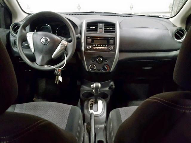 3N1CN7APXJK396308 - 2018 NISSAN VERSA S WHITE photo 9