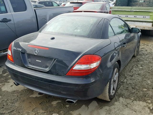 WDBWK54F36F092662 - 2006 MERCEDES-BENZ SLK 280 BLACK photo 4