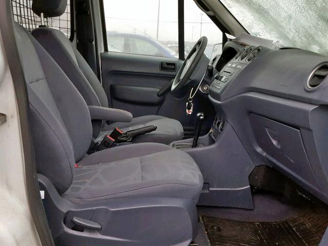 NM0LS6BN5DT165613 - 2013 FORD TRANSIT CO WHITE photo 5