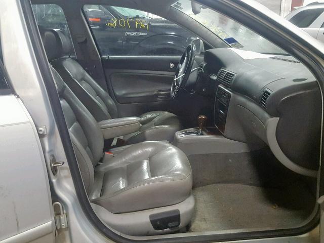 WVWVD23B8YE324802 - 2000 VOLKSWAGEN PASSAT GLX 银色 照片 5