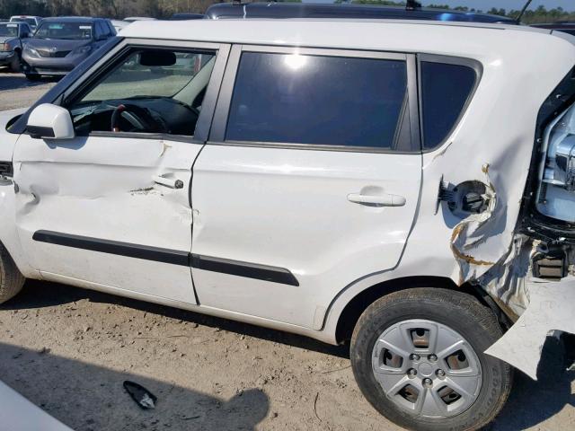 KNDJT2A52C7396784 - 2012 KIA SOUL Ақ фото 9