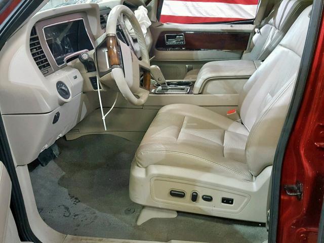 5LMJJ2J54DEL05638 - 2013 LINCOLN NAVIGATOR RED photo 5