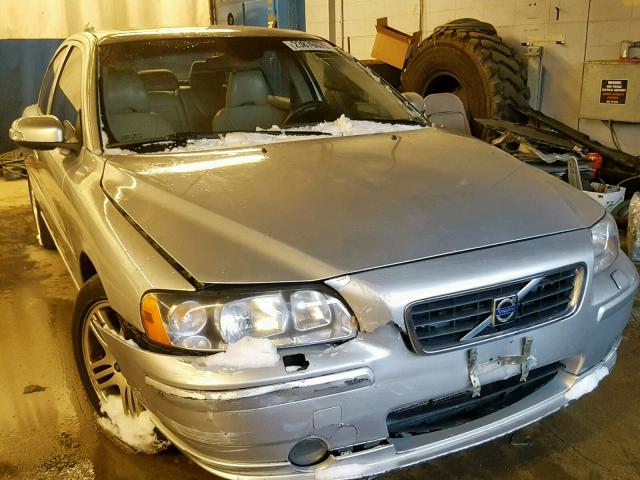 YV1RS592972601712 - 2007 VOLVO S60 2.5T SILVER photo 1