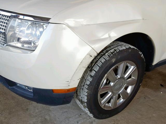 2LMDU68C47BJ31092 - 2007 LINCOLN MKX WHITE photo 9