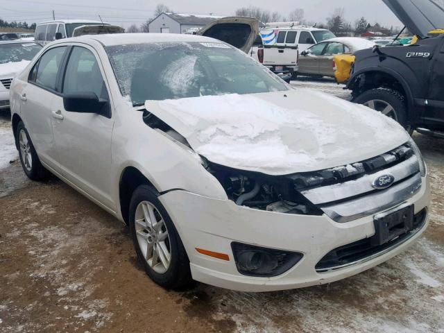 3FAHP0GA2BR334570 - 2011 FORD FUSION S WHITE photo 1