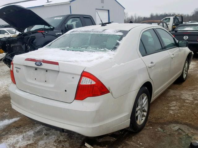 3FAHP0GA2BR334570 - 2011 FORD FUSION S WHITE photo 4