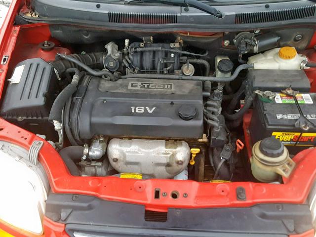 KL1TJ62674B197488 - 2004 CHEVROLET AVEO LS RED photo 7