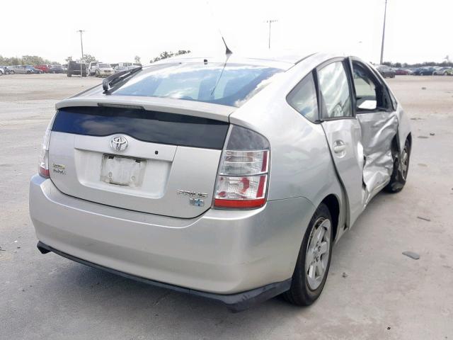 JTDKB20U040103586 - 2004 TOYOTA PRIUS SILVER photo 4