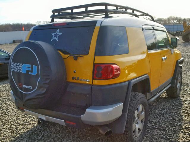 JTEBU11F070024231 - 2007 TOYOTA FJ CRUISER YELLOW photo 4