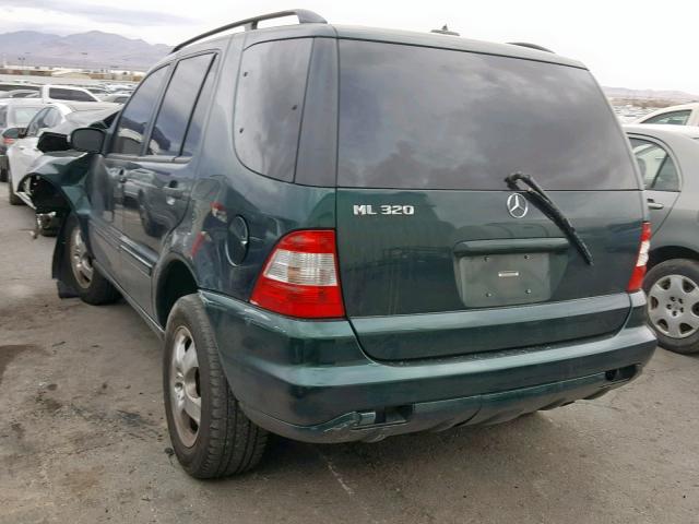 4JGAB54E22A331804 - 2002 MERCEDES-BENZ ML 320 GREEN photo 3