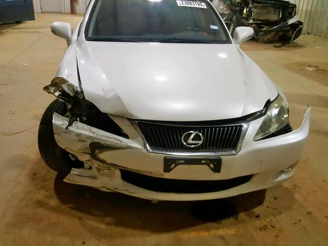 JTHBF5C20A2094466 - 2010 LEXUS IS 250 WHITE photo 9