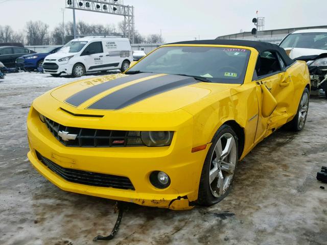 2G1FK3DJ2B9214112 - 2011 CHEVROLET CAMARO 2SS YELLOW photo 2