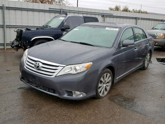 4T1BK3DB7BU404307 - 2011 TOYOTA AVALON BAS GRAY photo 2