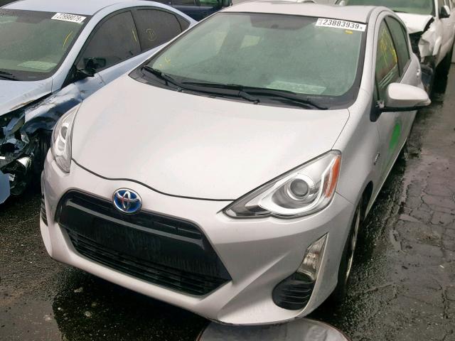 JTDKDTB34G1137629 - 2016 TOYOTA PRIUS C SILVER photo 2