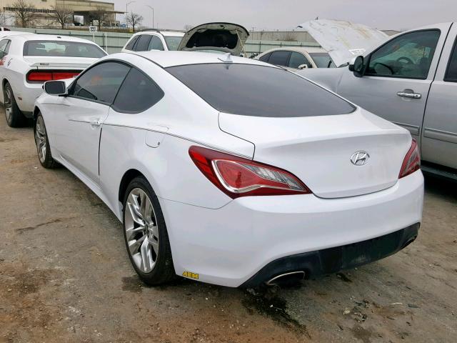 KMHHU6KJ4GU133049 - 2016 HYUNDAI GENESIS CO WHITE photo 3