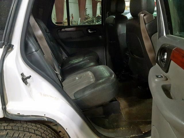 1GKDT13S422500475 - 2002 GMC ENVOY WHITE photo 6