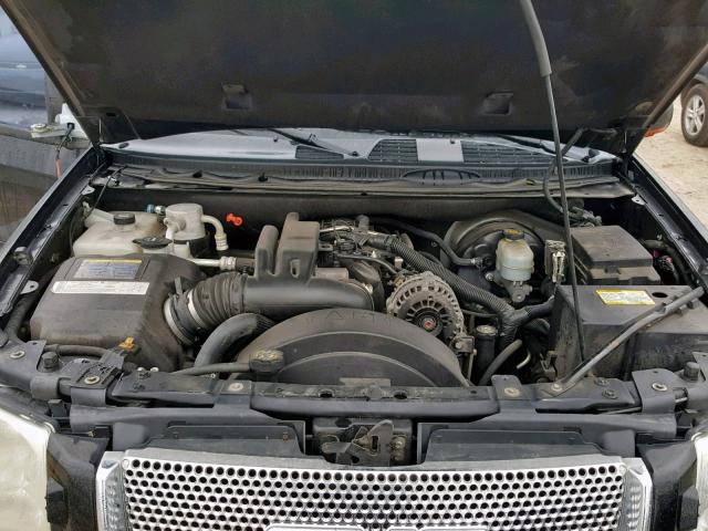 1GKES63M052309341 - 2005 GMC ENVOY DENA BLACK photo 7