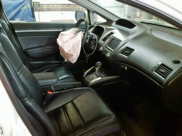 2HHFD5F76BH201302 - 2011 ACURA CSX TECHNO WHITE photo 5