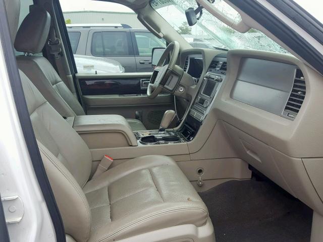 5LMJJ2H55AEJ09340 - 2010 LINCOLN NAVIGATOR WHITE photo 5