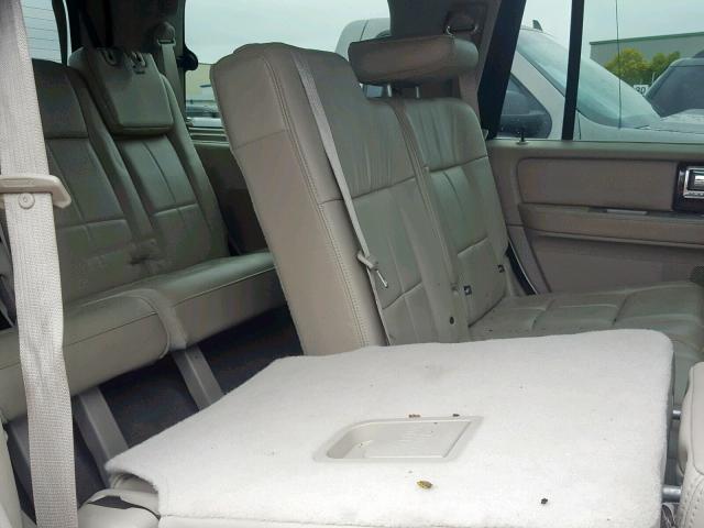 5LMJJ2H55AEJ09340 - 2010 LINCOLN NAVIGATOR WHITE photo 6