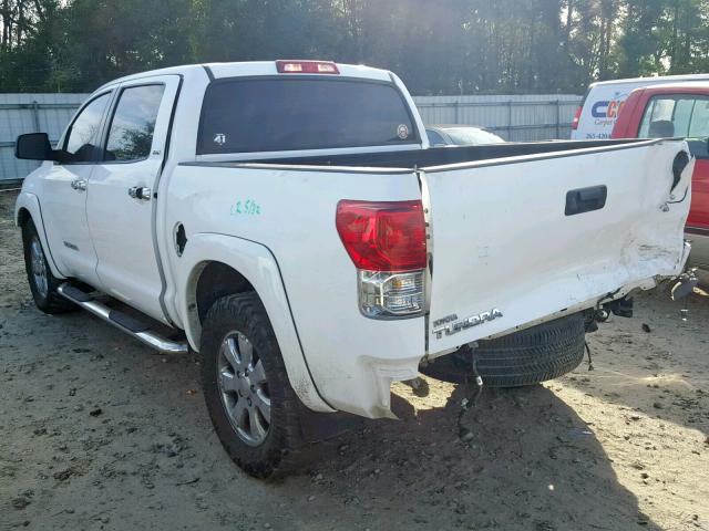 5TFEM5F16BX023350 - 2011 TOYOTA TUNDRA CRE WHITE photo 3