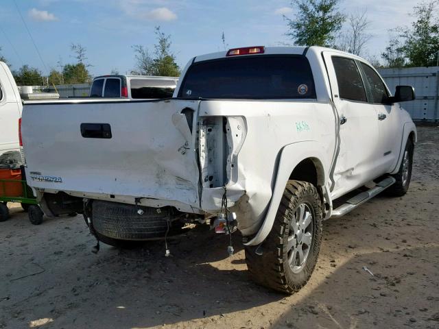 5TFEM5F16BX023350 - 2011 TOYOTA TUNDRA CRE WHITE photo 4