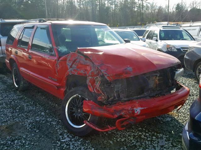 1GNDT13W12K164788 - 2002 CHEVROLET BLAZER RED photo 1